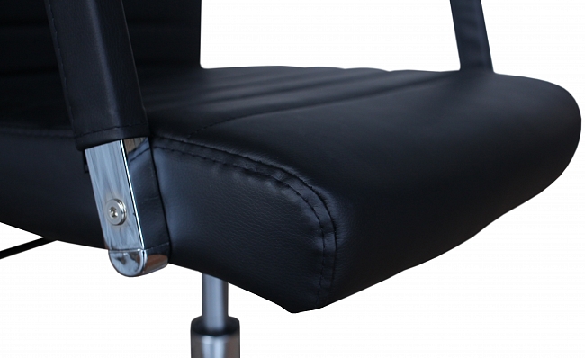 Офисное кресло MF-6001 черное