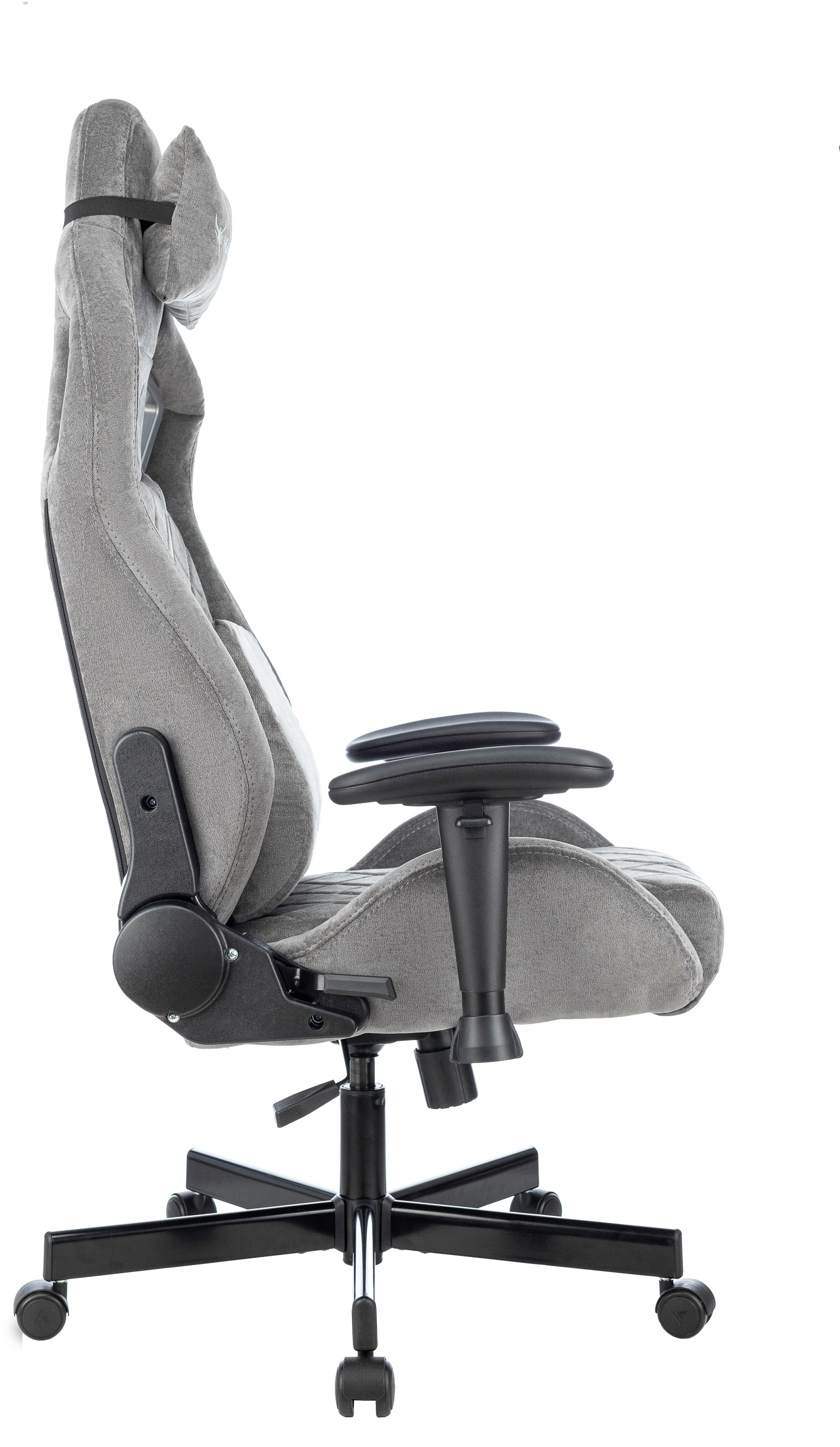 Кресло игровое Knight Outrider LTD GLTD Light-19